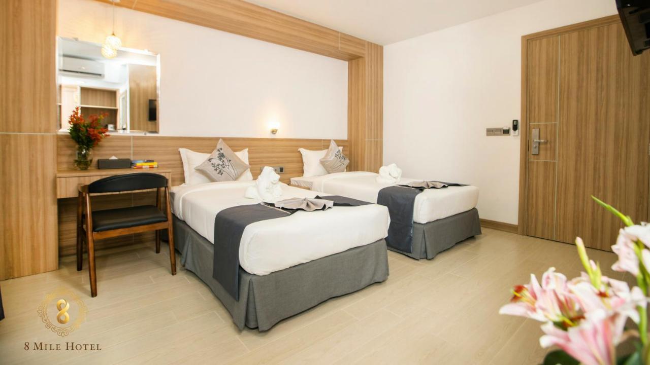 8 Mile Hotel Yangon Extérieur photo