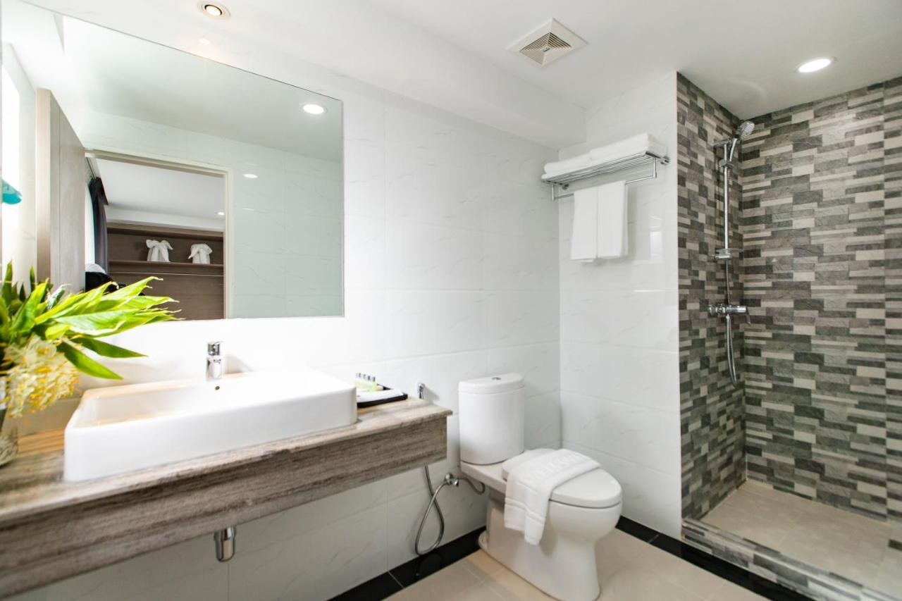 8 Mile Hotel Yangon Extérieur photo